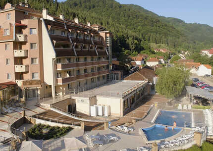 7 dana u hotelu Jelak, Lukovska Banja - rajski kutak zdravlja i odmora.