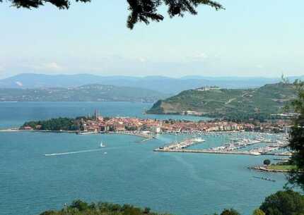 Izola