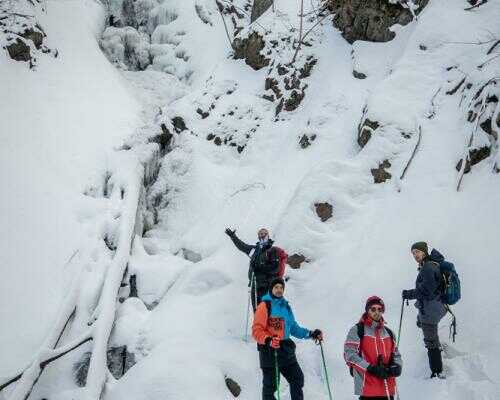 2025/02/images/tour_1843/snowshoeing-serbia-kopaonik-4-large.jpg