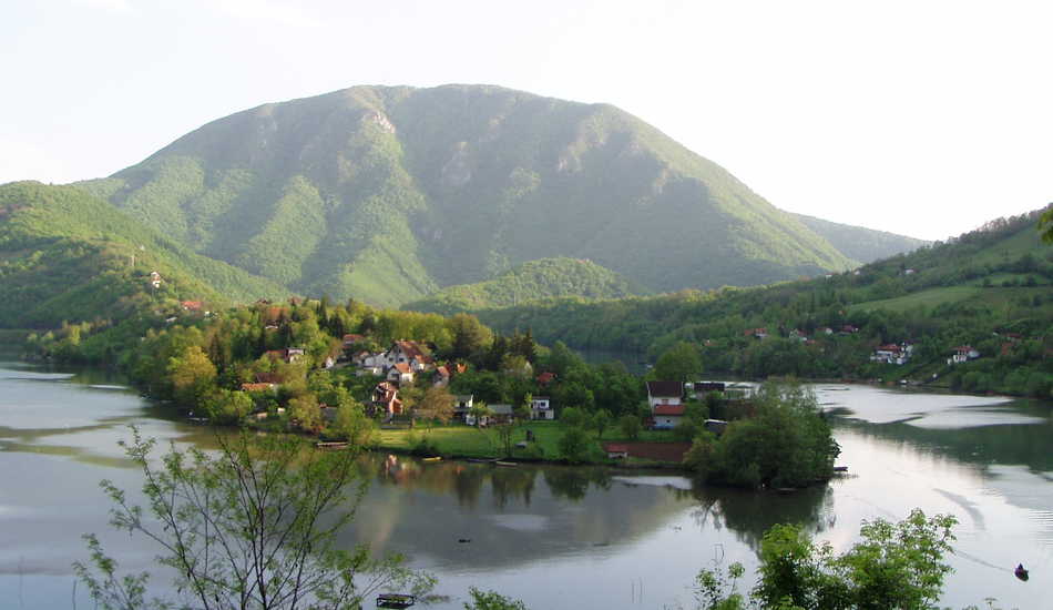2020/05/images/tour_687/Ovar-Kablar Gorge - summer.jpg