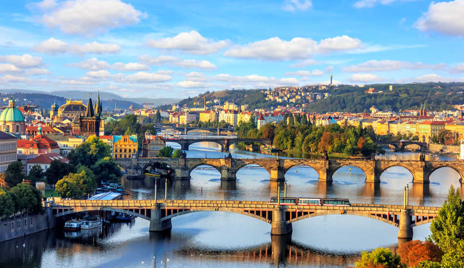 2022/03/images/tour_976/charles-bridge-other-prague-bridges-vltava-river-beautiful-summer-view.jpg