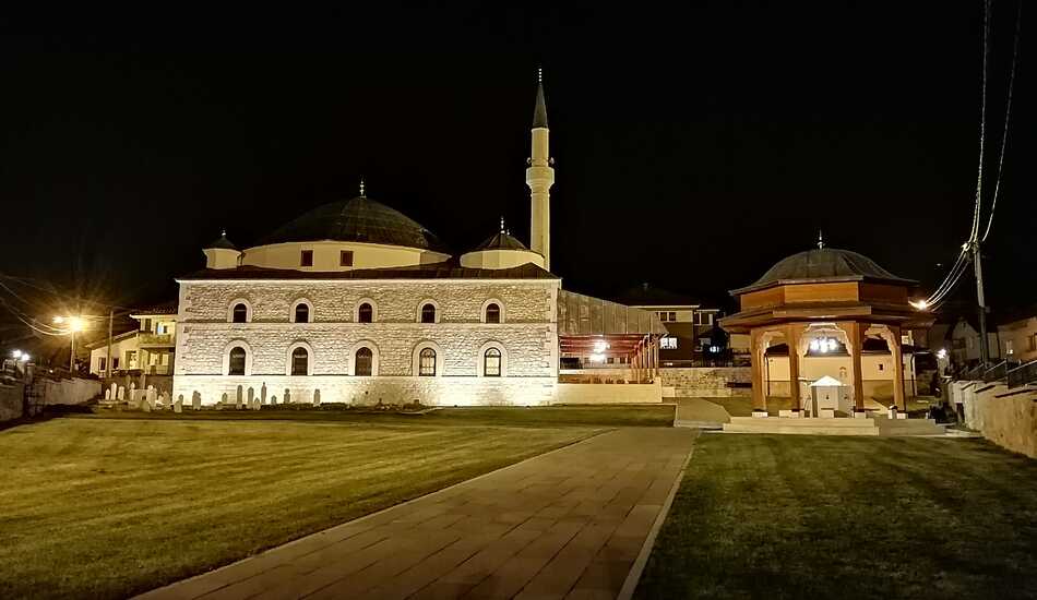 2023/01/images/tour_1171/validesultanmosqueinsjenica.jpg