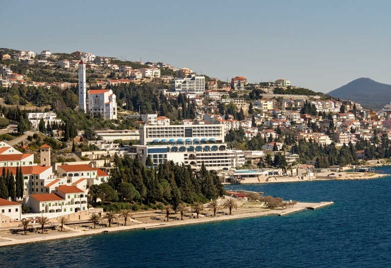 2021/06/images/tour_790/neum3.jpg