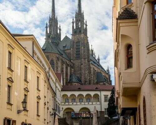 2025/03/images/tour_1864/ba1766fa47679f803e15295995231bf9373126-large.jpeg
