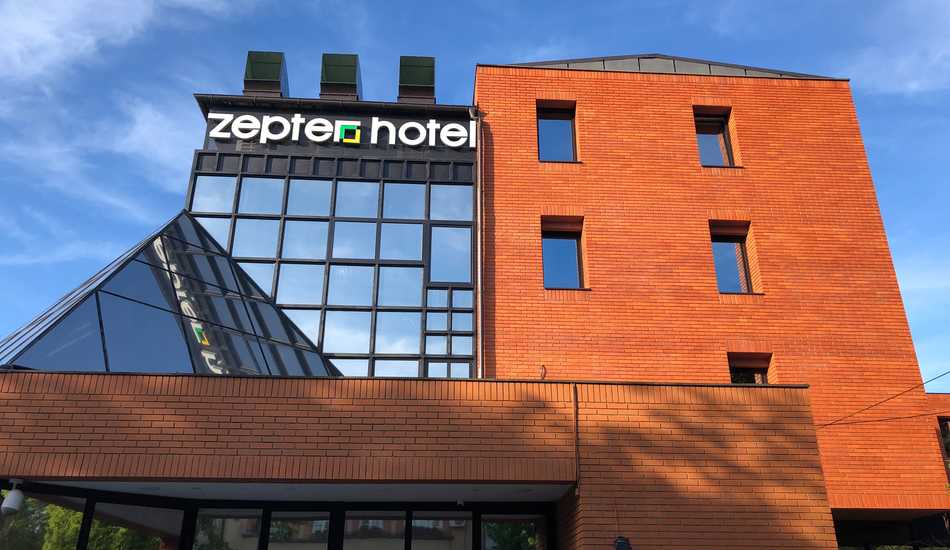 2021/11/images/tour_921/03zepter-hotel-drinabajina-bastahotel-building.jpg