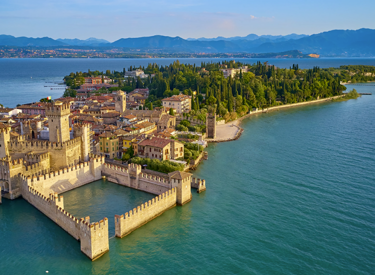 2022/12/images/tour_1138/003-sirmione.png