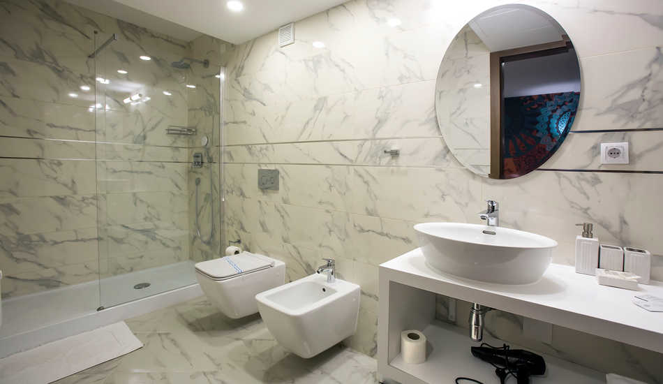 2021/11/images/tour_921/03zepter-hotel-drinabastadeluxe-room-copy-copy.jpg