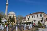 2024/10/images/tour_1706/650092-vergina-sun-fountain-magnolia-square-bitola-macedonia-large.jpg