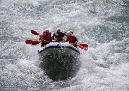 Rafting on the River Lim